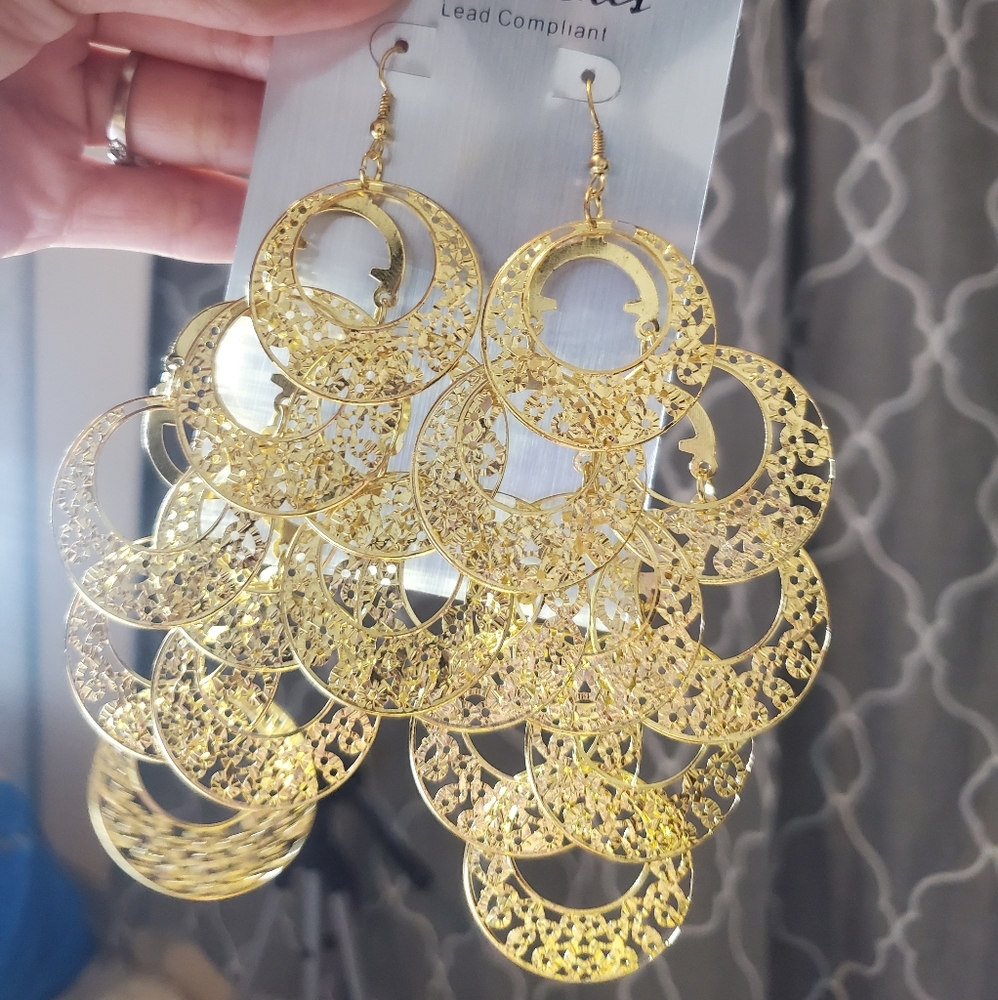Dancing Gold Earrings